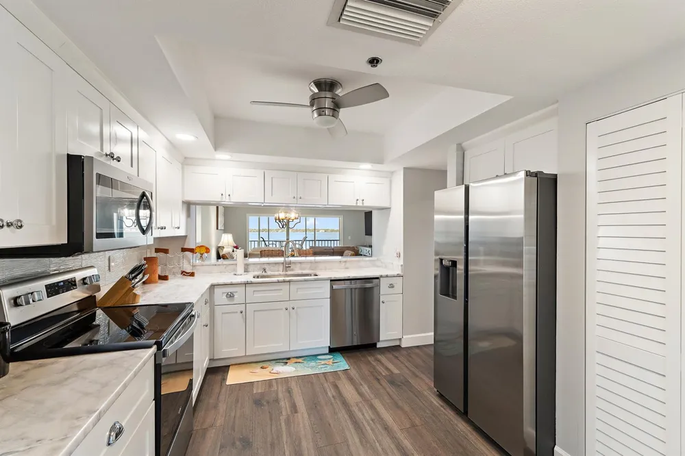 164 NE Edgewater Drive #2103 Stuart, FL 34996