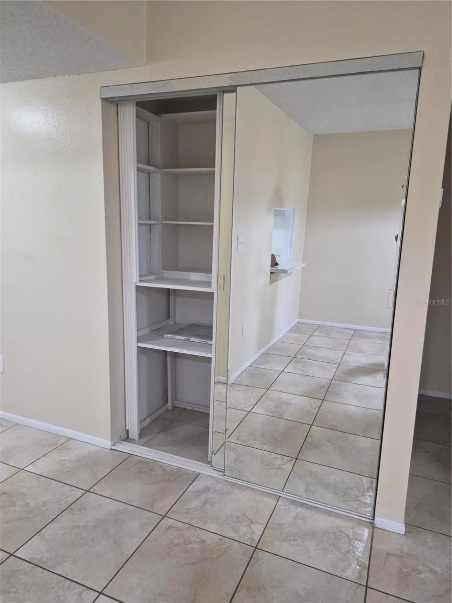 2806 POWERS DRIVE #8 Orlando, FL 32818