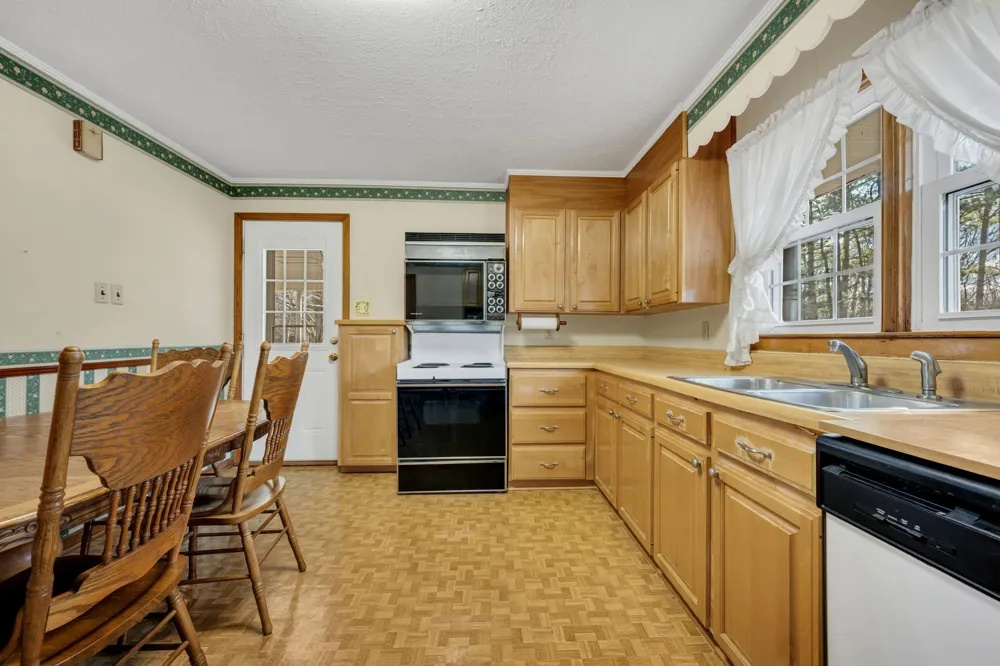 3355 Highway 47 North White Bluff, TN 37187