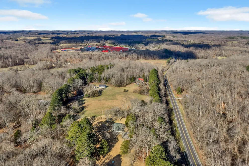 3355 Highway 47 North White Bluff, TN 37187
