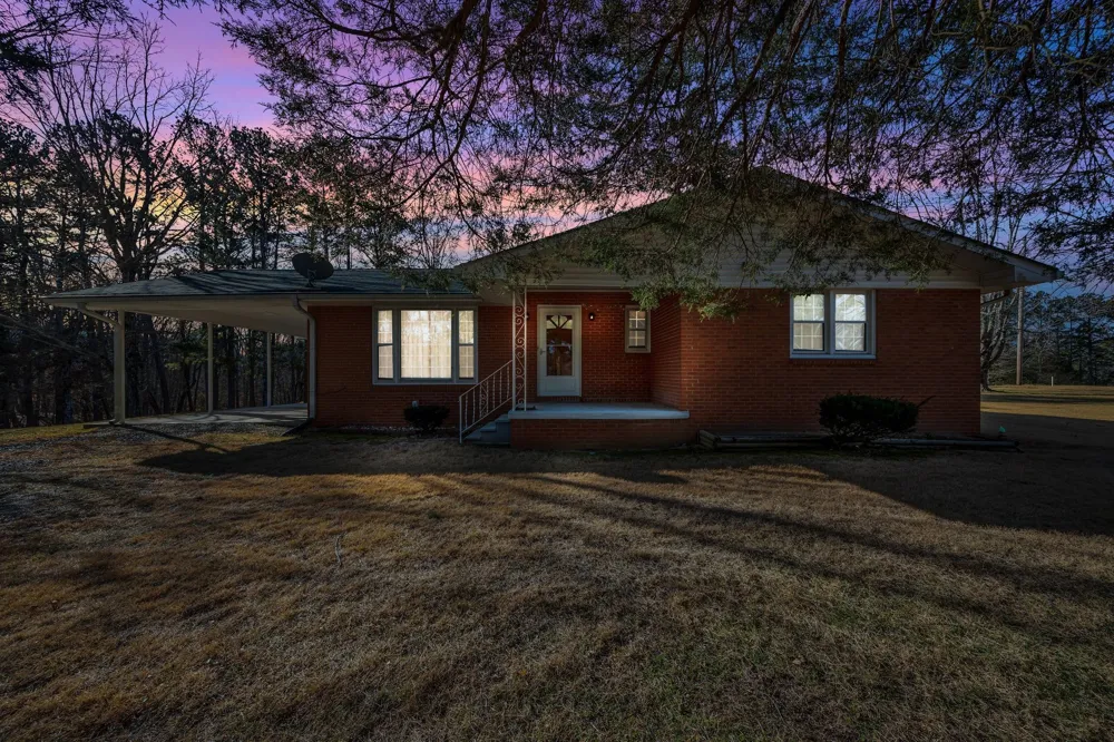 3355 Highway 47 North White Bluff, TN 37187