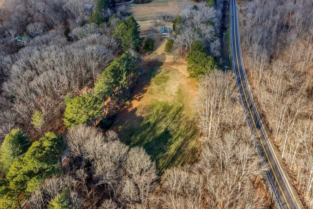 3355 Highway 47 North White Bluff, TN 37187