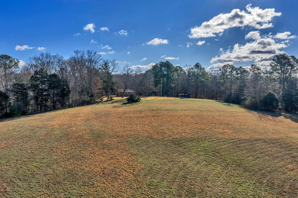 3355 Highway 47 North White Bluff, TN 37187