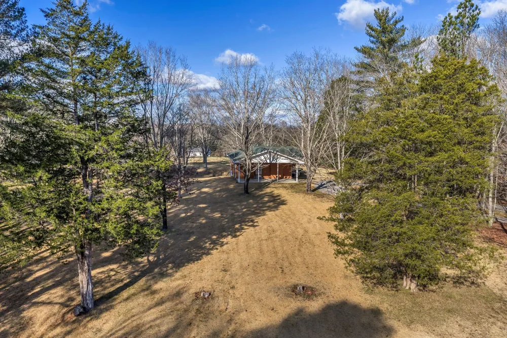 3355 Highway 47 North White Bluff, TN 37187