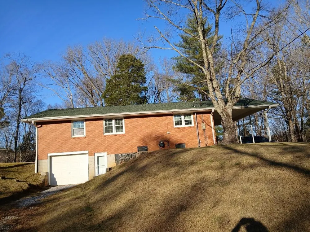 3355 Highway 47 North White Bluff, TN 37187