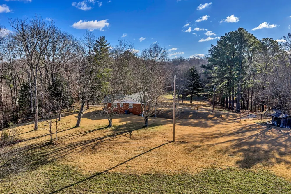 3355 Highway 47 North White Bluff, TN 37187