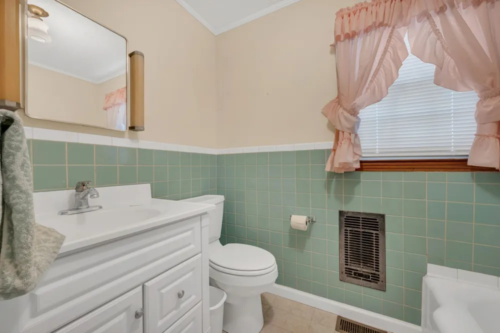 3355 Highway 47 North White Bluff, TN 37187