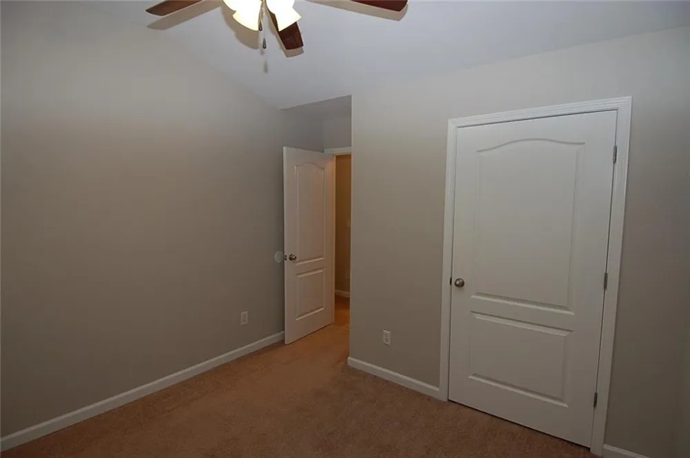 6956 Rogers Point Lithonia, GA 30058