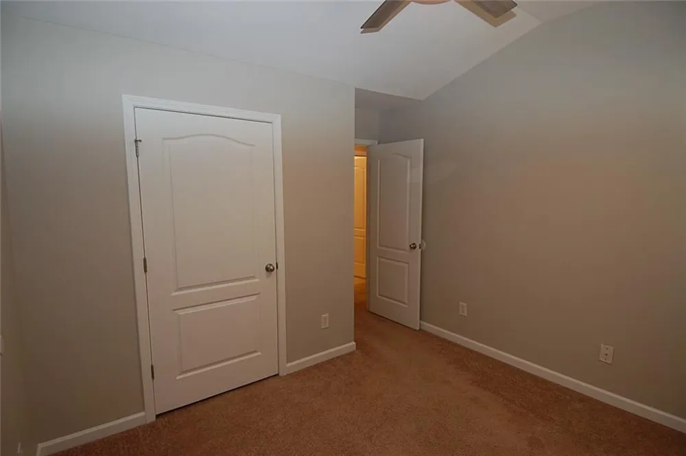 6956 Rogers Point Lithonia, GA 30058