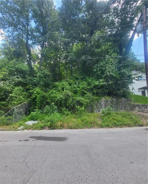 275 Childs Drive NW