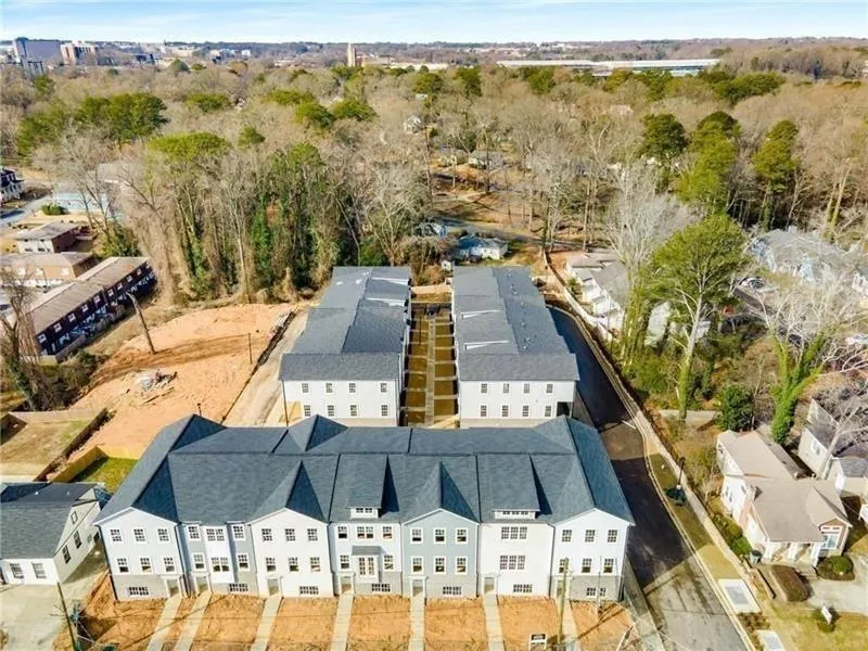 3165 Dogwood Drive #104 Hapeville, GA 30354