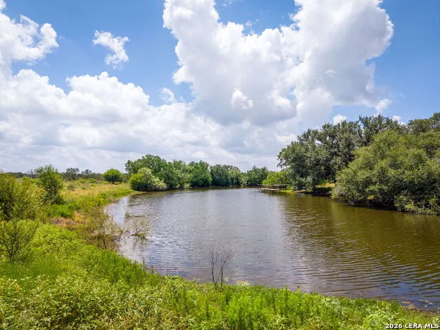 4567 Luther Seguin, TX 78155
