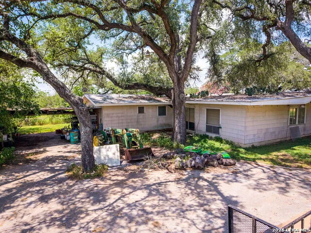 4567 Luther Seguin, TX 78155
