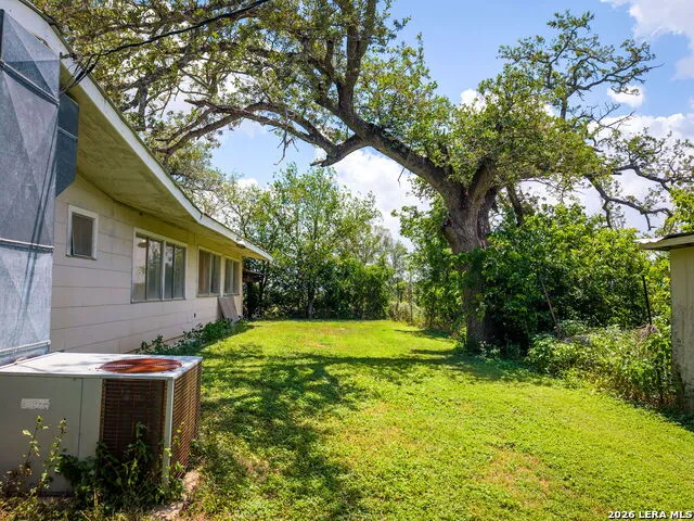 4567 Luther Seguin, TX 78155