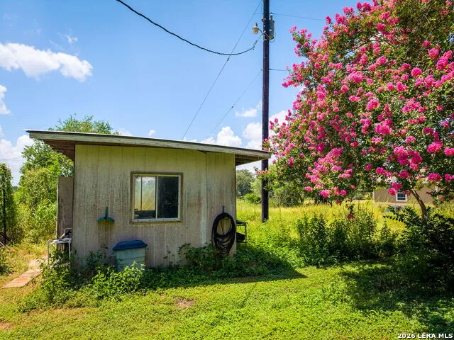 4567 Luther Seguin, TX 78155