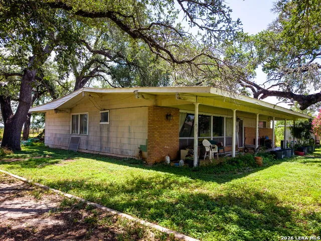 4567 Luther Seguin, TX 78155