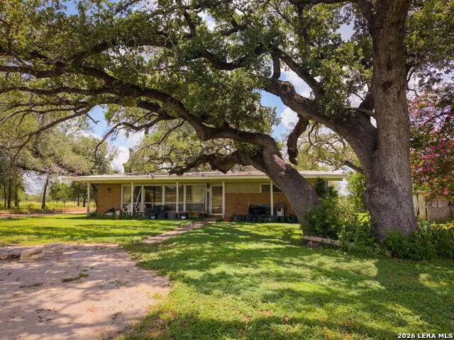 4567 Luther Seguin, TX 78155