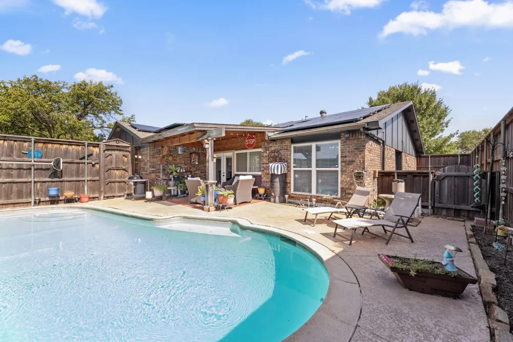 2902 High Plateau Drive Garland, TX 75044