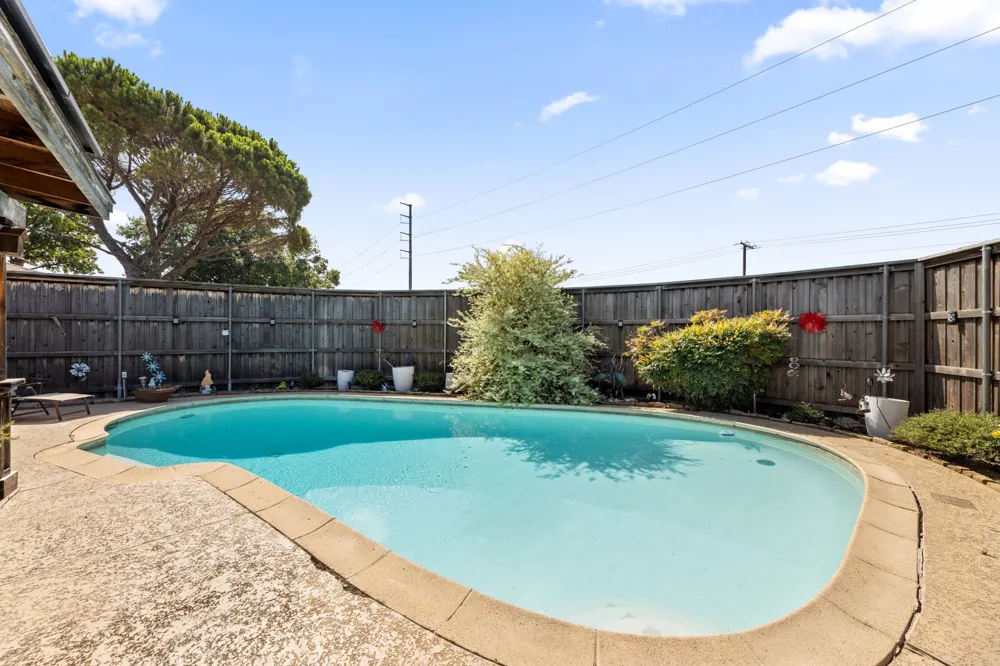 2902 High Plateau Drive Garland, TX 75044