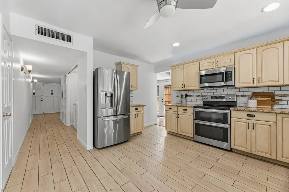2902 High Plateau Drive Garland, TX 75044