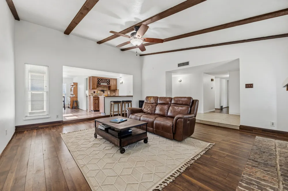 2902 High Plateau Drive Garland, TX 75044