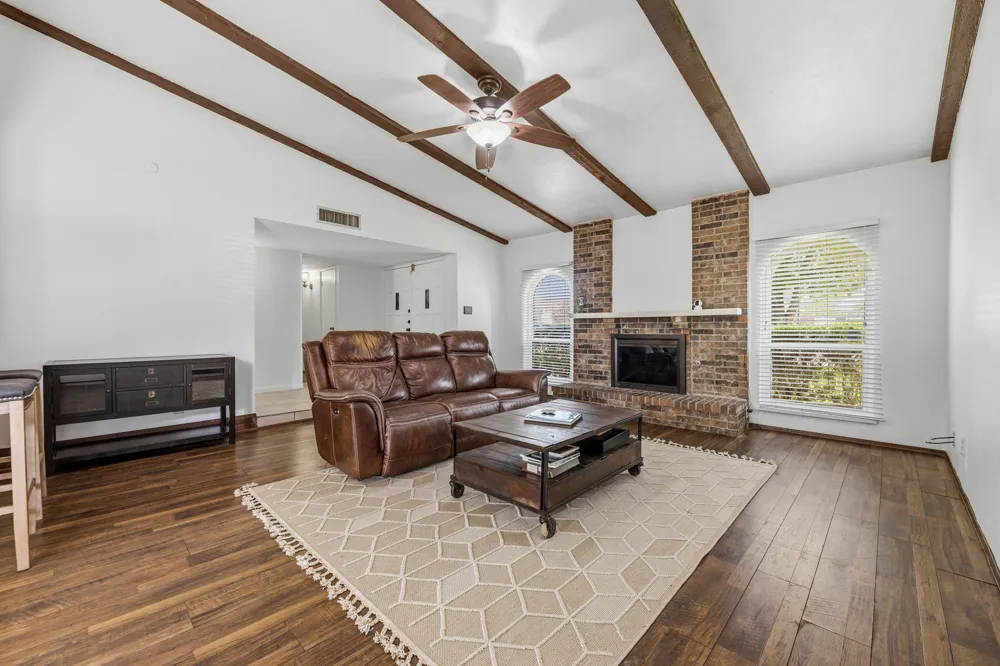 2902 High Plateau Drive Garland, TX 75044