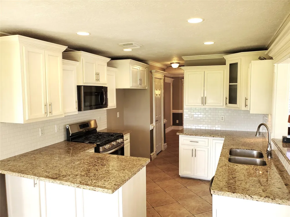 3751 Pine Cone Trail Pasadena, TX 77505