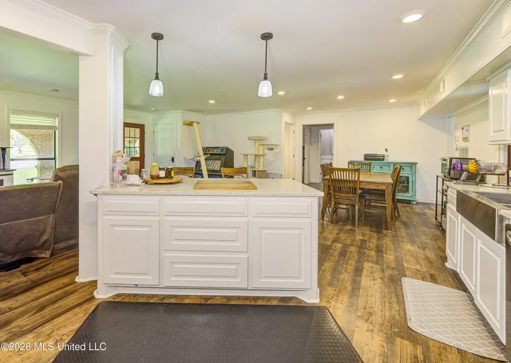 4757 Highway 27 Edwards, MS 39066
