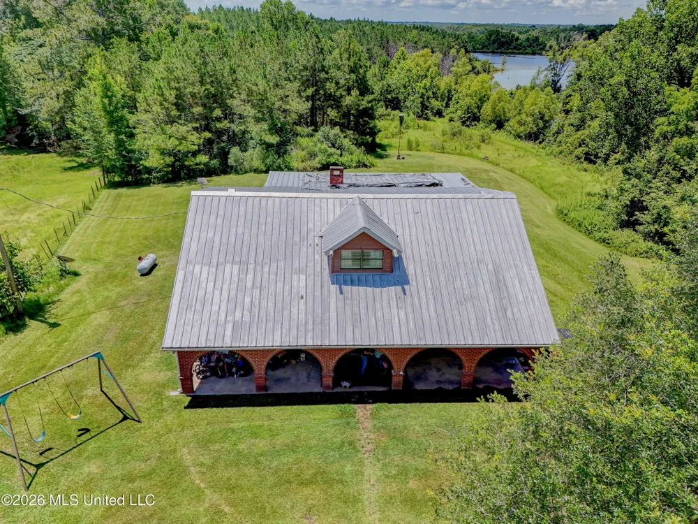 4757 Highway 27 Edwards, MS 39066