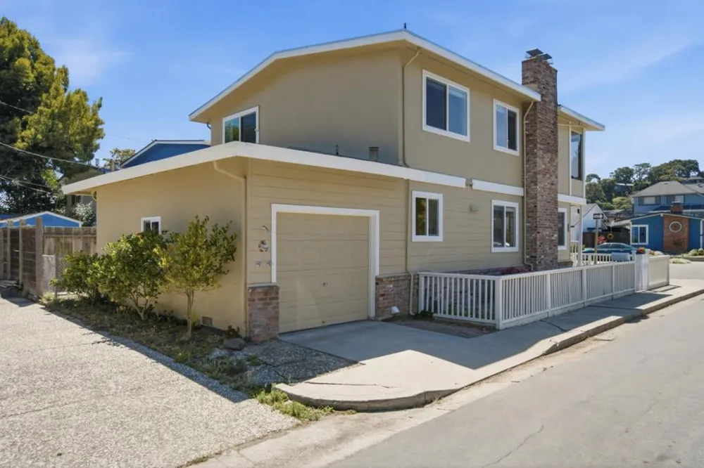 130 Bennett Road Aptos, CA 95003