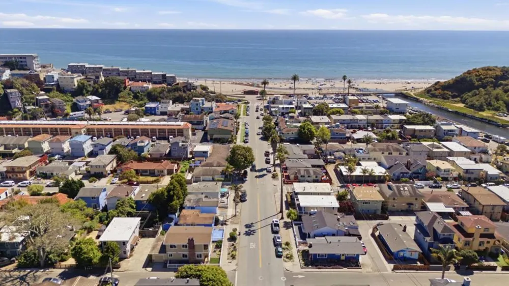 130 Bennett Road Aptos, CA 95003