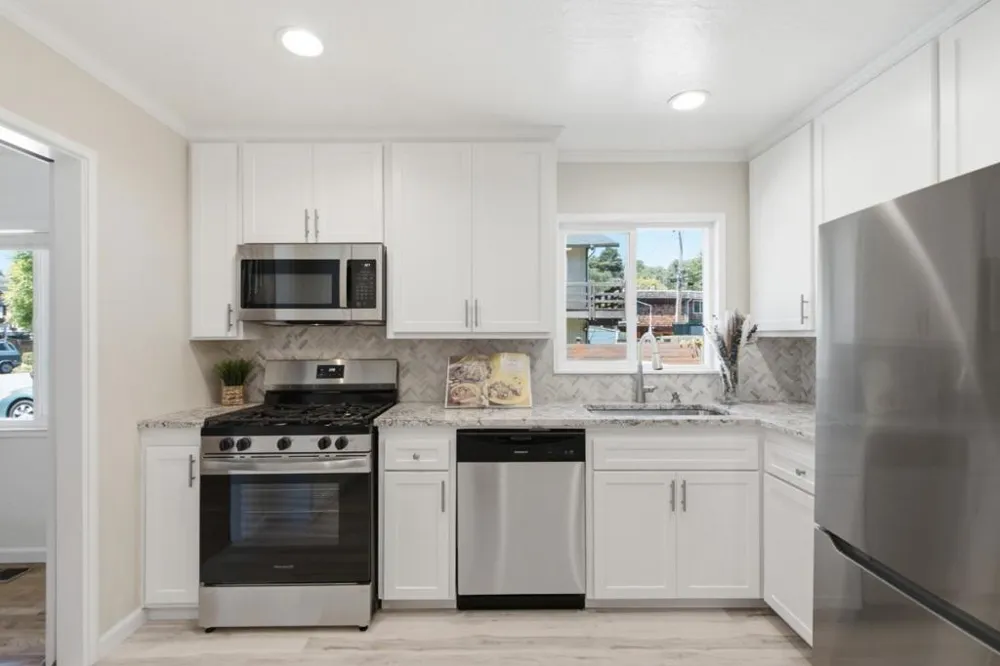 130 Bennett Road Aptos, CA 95003