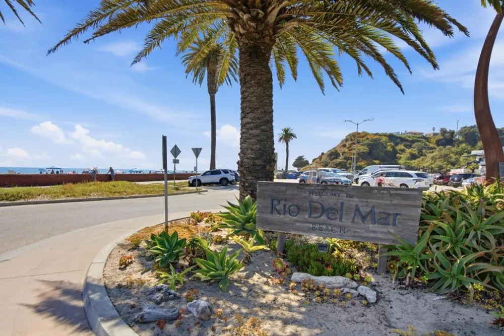 130 Bennett Road Aptos, CA 95003
