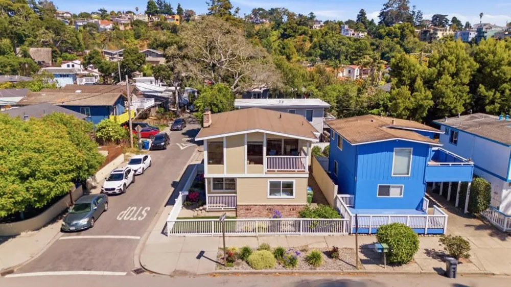130 Bennett Road Aptos, CA 95003