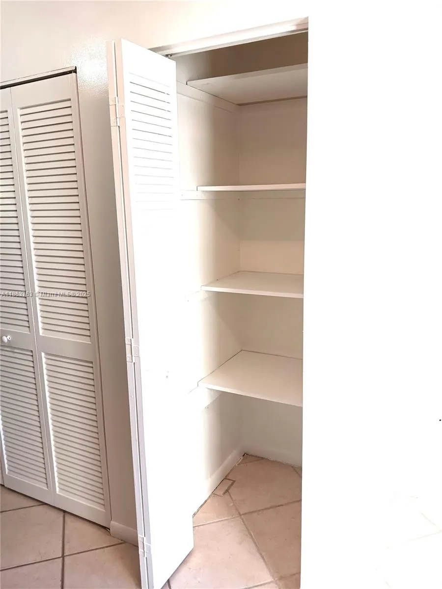 1532 Gabriel St Hollywood, FL 33020