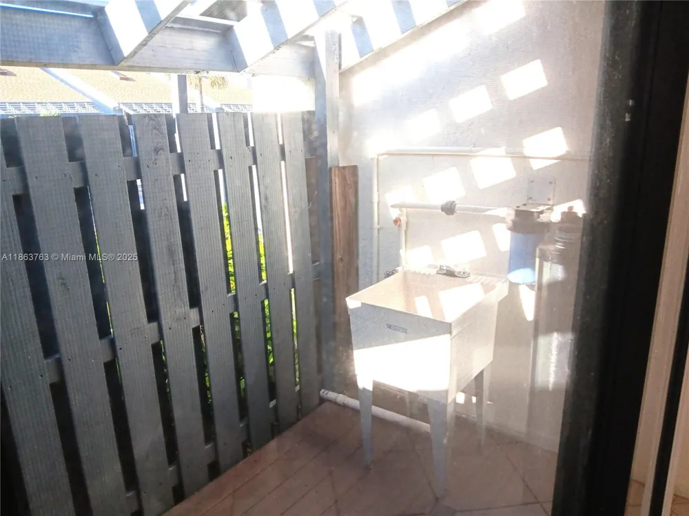1532 Gabriel St Hollywood, FL 33020