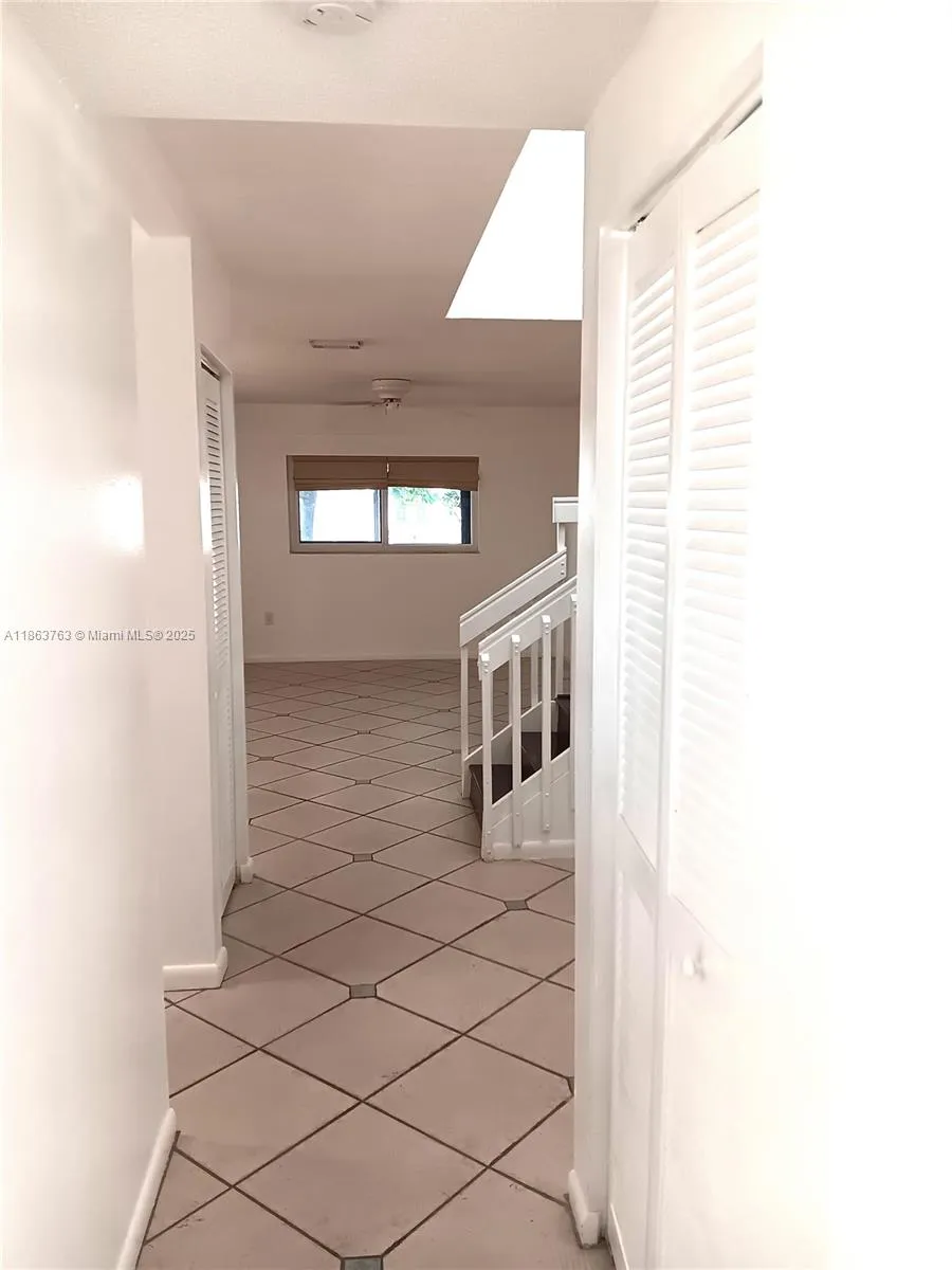 1532 Gabriel St Hollywood, FL 33020