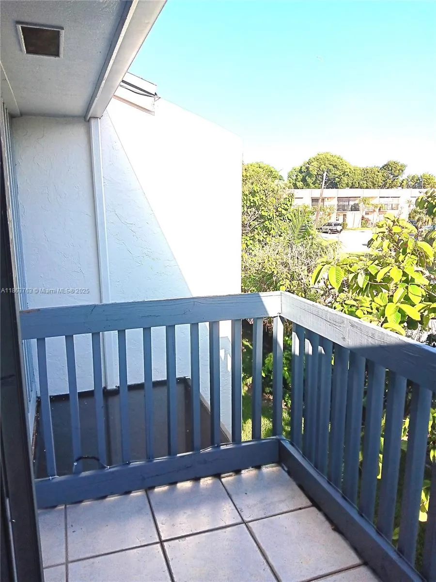 1532 Gabriel St Hollywood, FL 33020