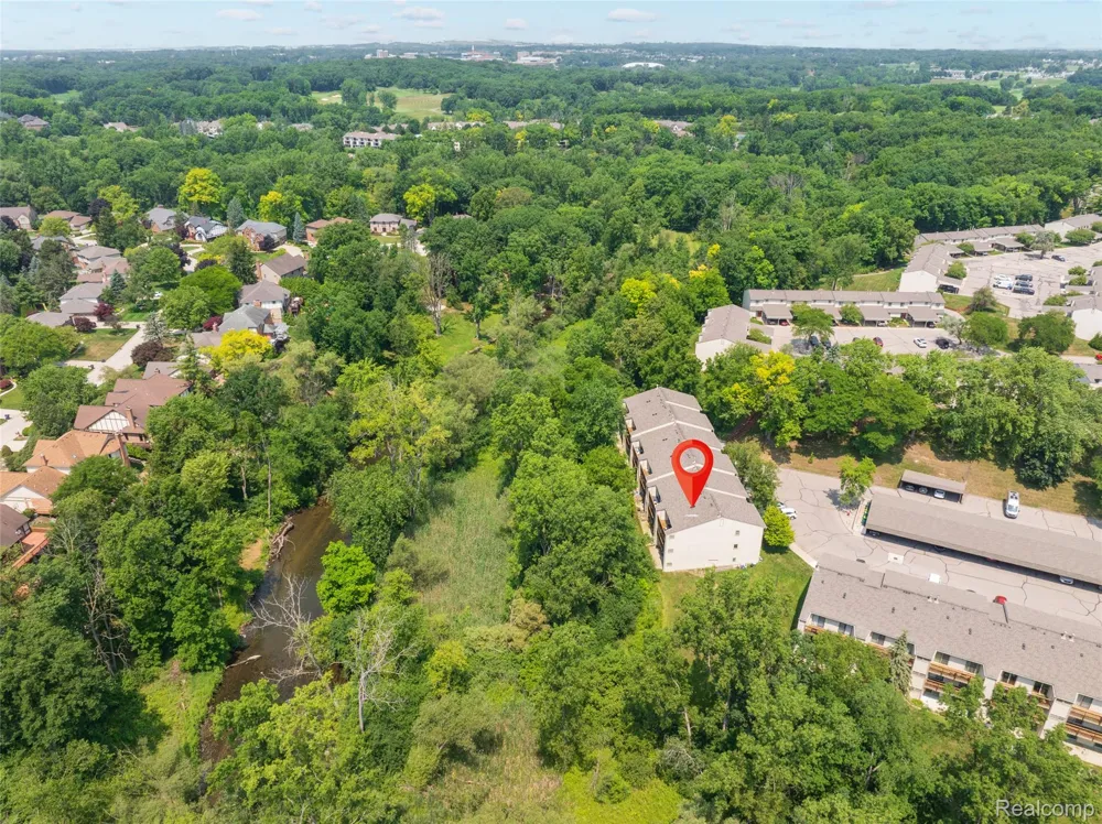 1693 Riverside Drive #3 Rochester Hills City, MI 48309
