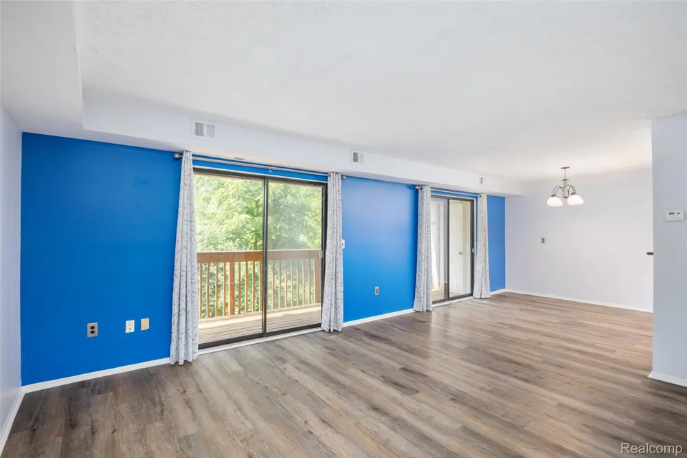1693 Riverside Drive #3 Rochester Hills City, MI 48309