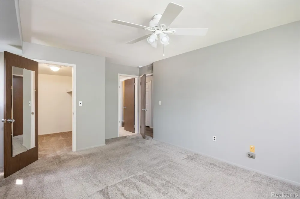 1693 Riverside Drive #3 Rochester Hills City, MI 48309