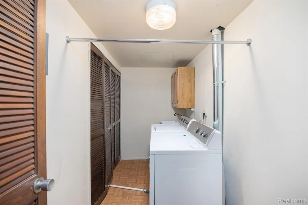 1693 Riverside Drive #3 Rochester Hills City, MI 48309