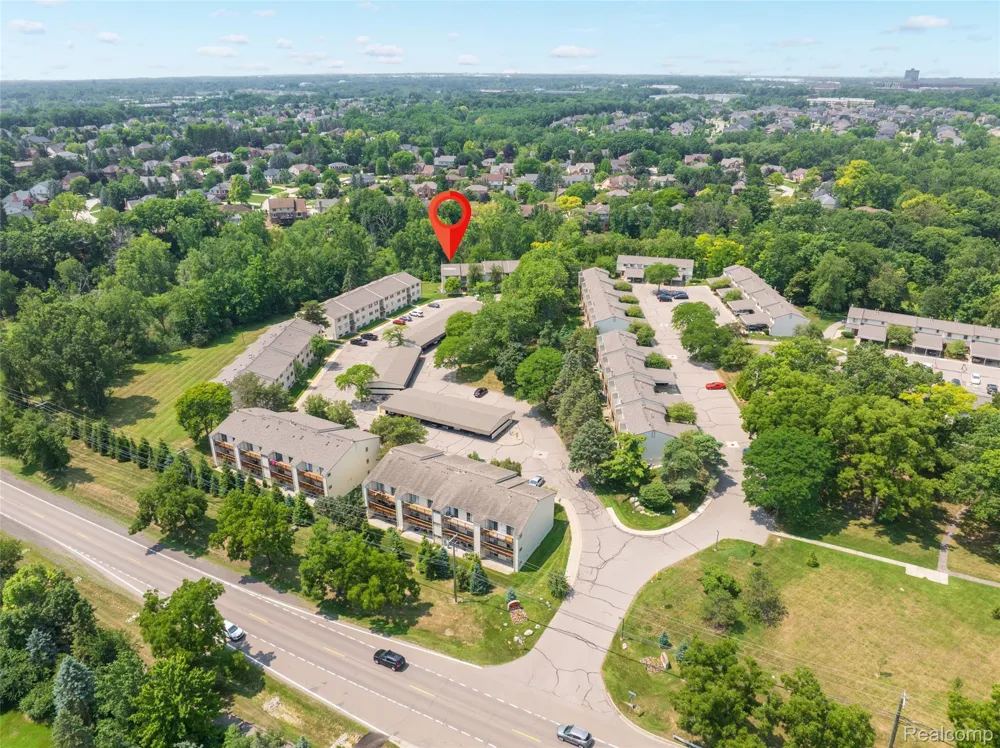 1693 Riverside Drive #3 Rochester Hills City, MI 48309