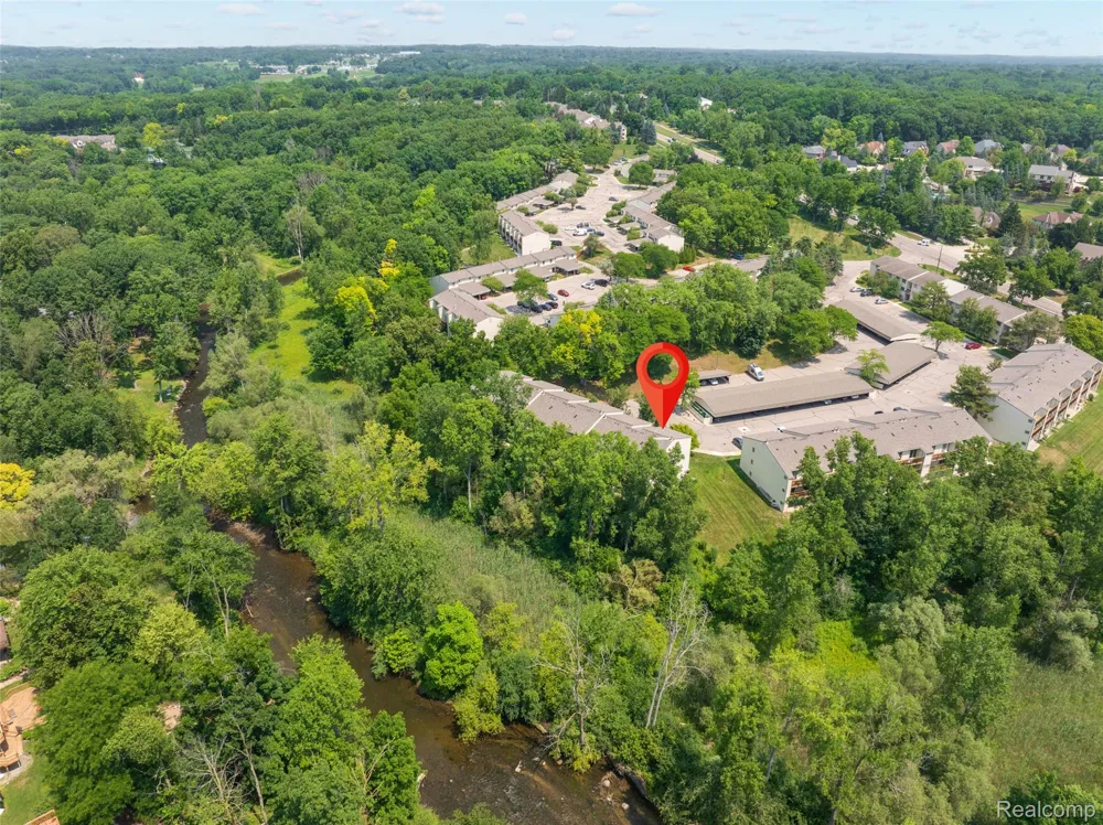 1693 Riverside Drive #3 Rochester Hills City, MI 48309