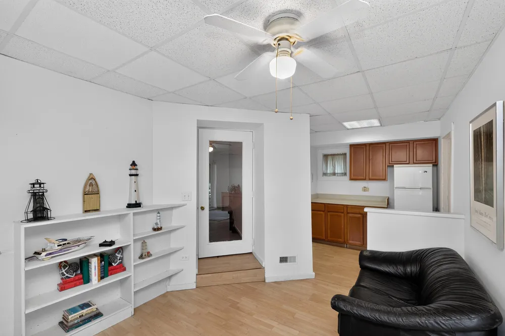 15657 Lakeview Drive Buchanan Township, MI 49107