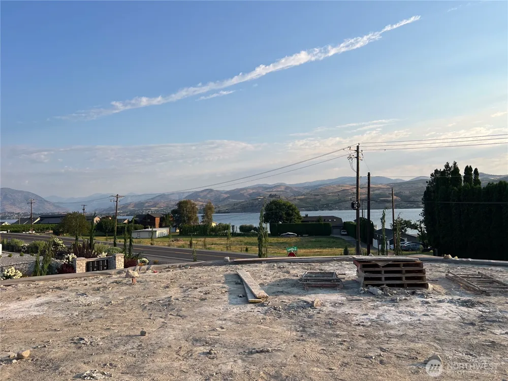 21 Loretta Lane Chelan, WA 98816