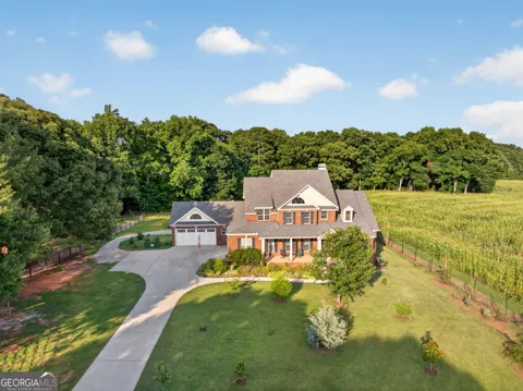 1200 Woodlawn RD