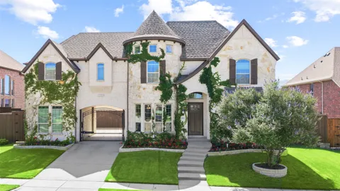 4664 Maverick Way