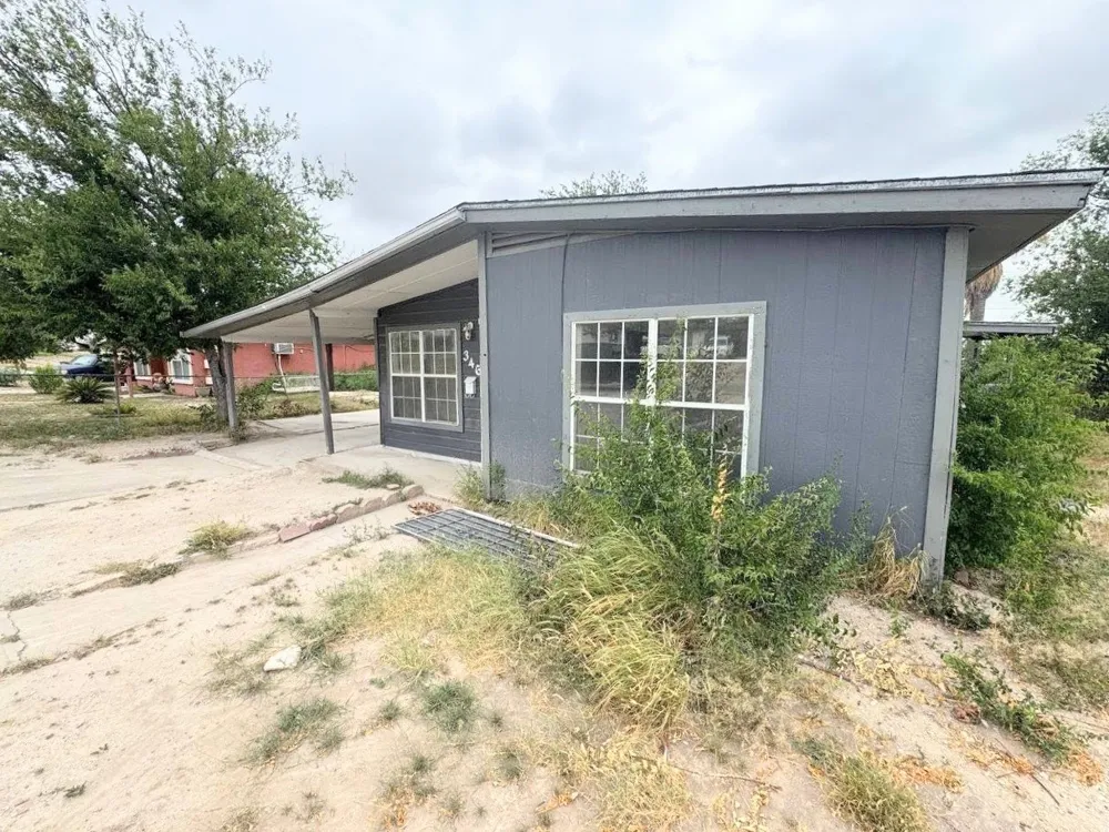 346 Marshall Smith Drive Del Rio, TX 78840