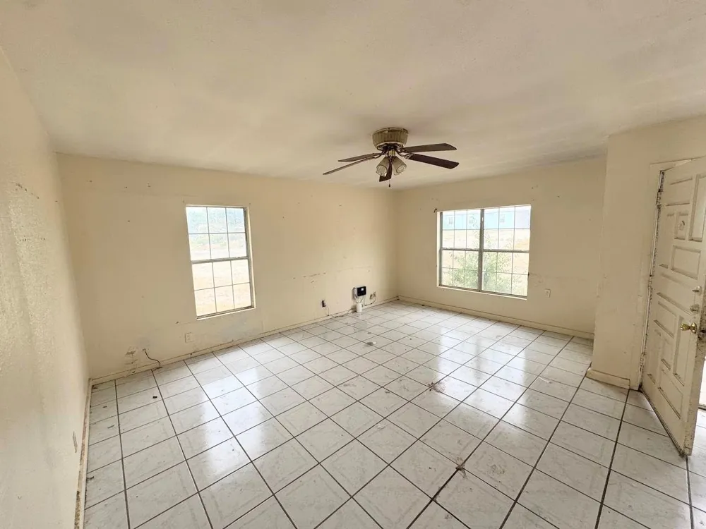 346 Marshall Smith Drive Del Rio, TX 78840